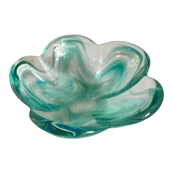 Art Glass Bowl Blue & White Swirl Leaf Flower Design 1.5" Tall 4" Diameter - Picture 3 of 6